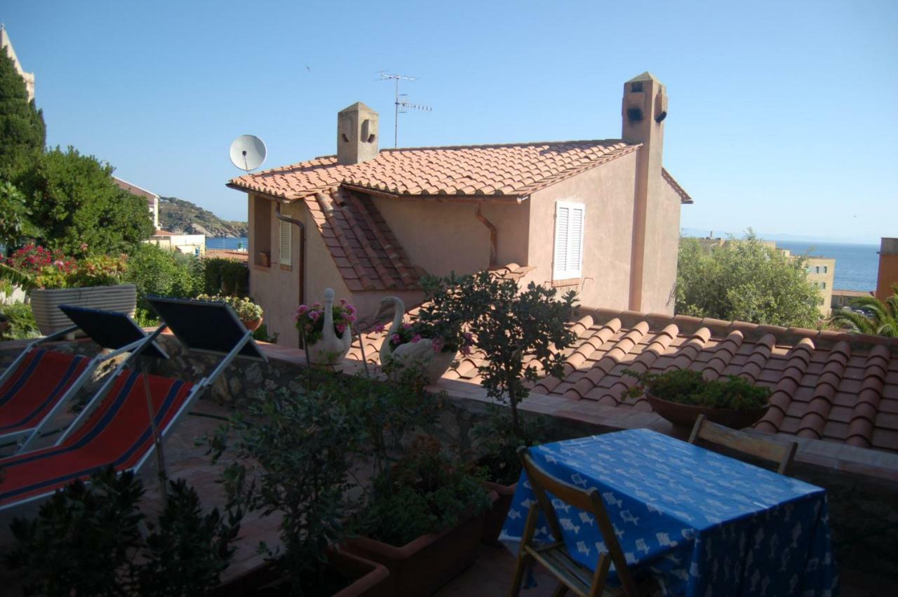 La Rosada Bed & Breakfast Giglio Porto Exterior photo