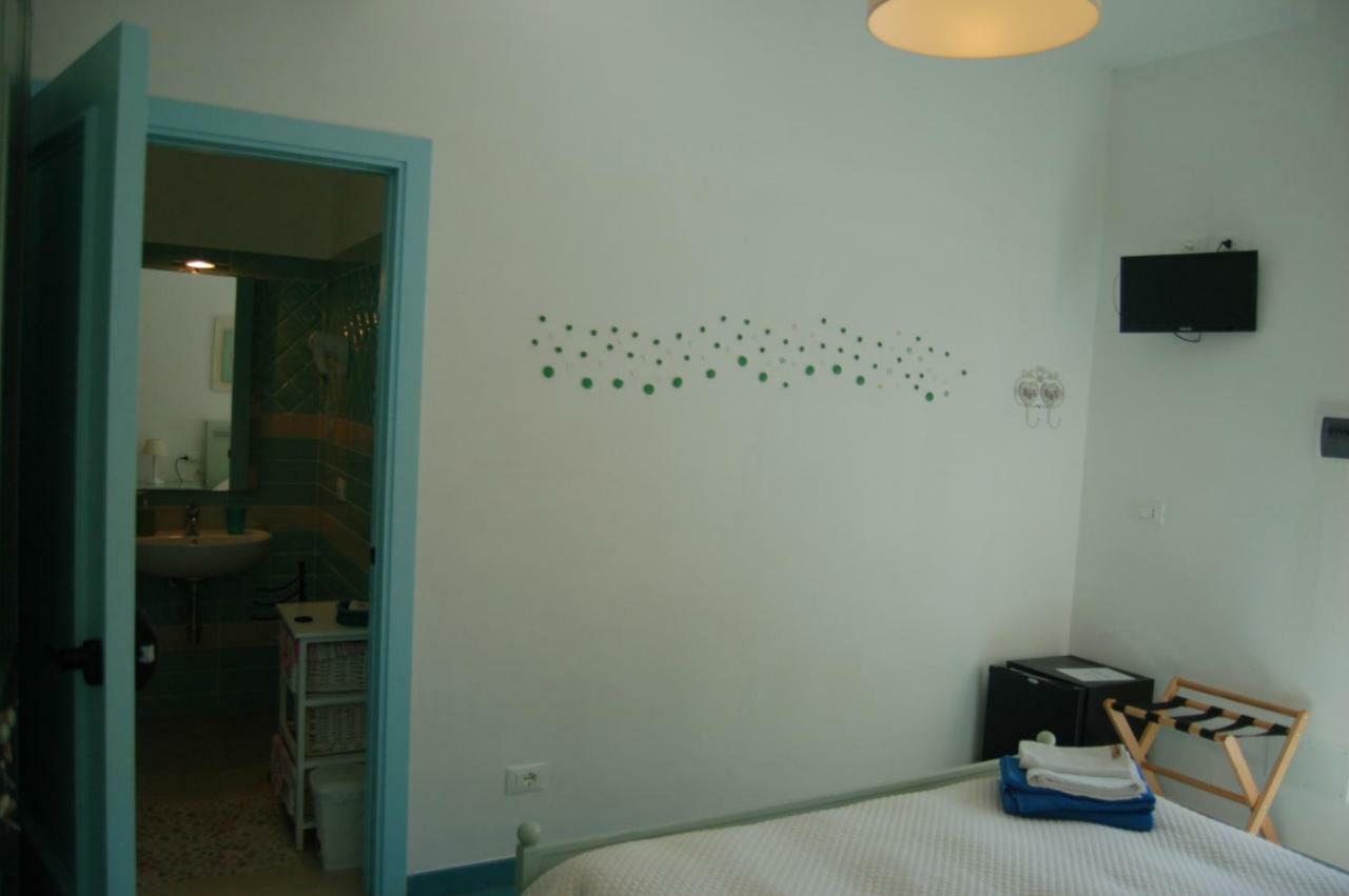 La Rosada Bed & Breakfast Giglio Porto Exterior photo